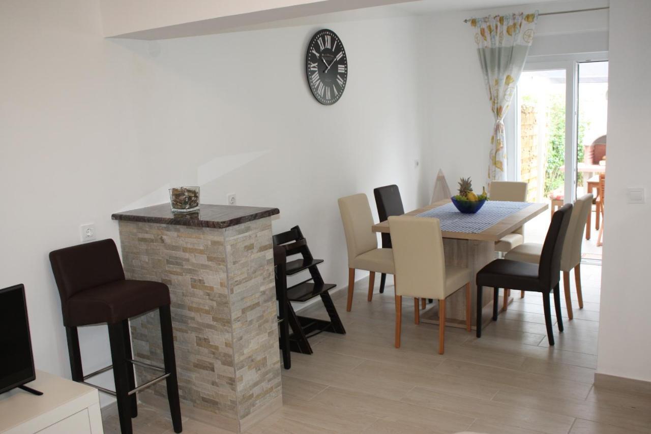 Holiday Home Radmila Premantura Ngoại thất bức ảnh