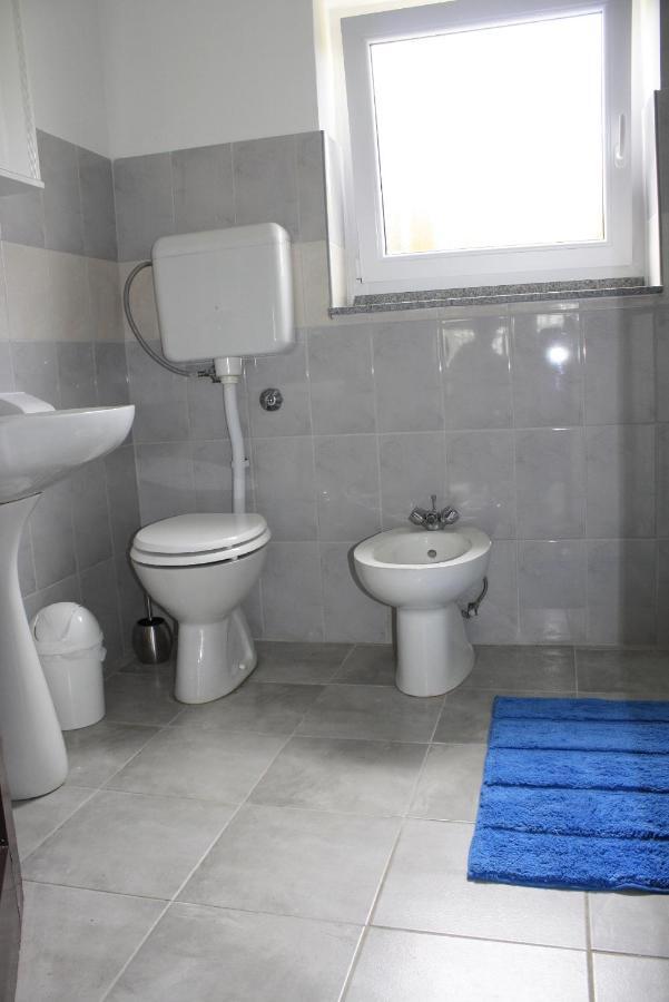 Holiday Home Radmila Premantura Ngoại thất bức ảnh
