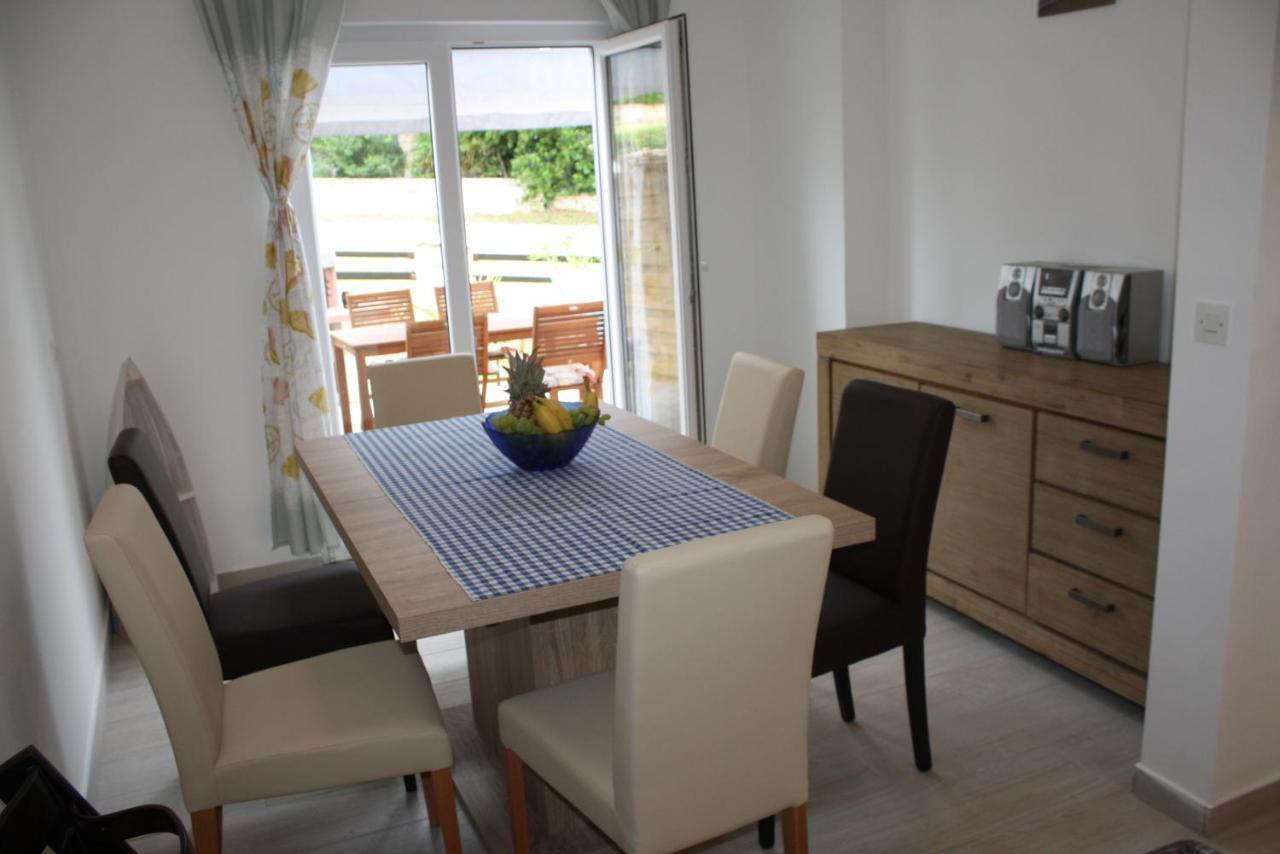 Holiday Home Radmila Premantura Ngoại thất bức ảnh