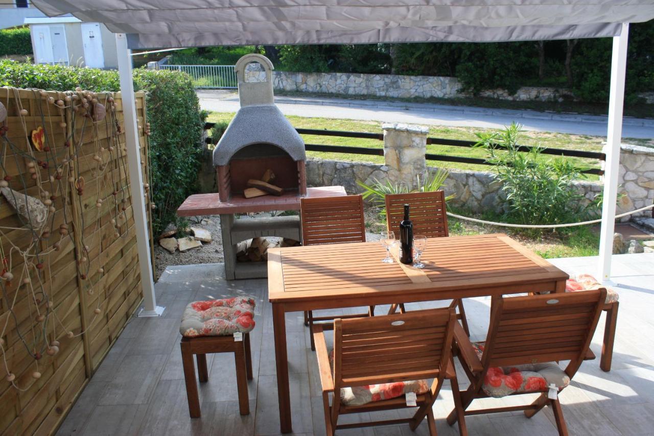 Holiday Home Radmila Premantura Ngoại thất bức ảnh